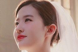 Khoảnh khắc Lưu Diệc Phi khoác lên mình bộ váy cưới khiến ai cũng phải thổn thức vì quá đẹp