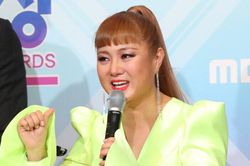 Là thành viên bị ghét nhất TWICE: Knet chê bai nhan sắc, Jihyo đã làm gì?