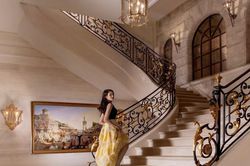 Có gì trong tòa lâu đài đắt giá nhất thế giới