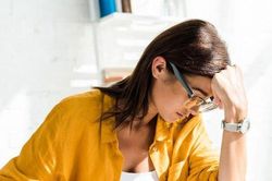 Ngày 21/4/2020 của 12 cung hoàng đạo: Kim Ngưu thất vọng đôi chút trong công việc, Sư Tử tránh tiêu pha quá tay