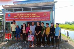 Nữ Bí thư Chi bộ - Trưởng ấp hết lòng chăm lo cho người nghèo