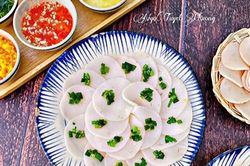 Làm bánh bèo đơn giản từ phồng tôm