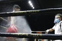 Boxing thời COVID-19 thi đấu theo cách không ai tưởng