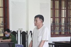 Lừa có kho báu chiếm đoạt hàng tỷ đồng, thầy cúng làng có 'cơ hội' bóc lịch 16 năm