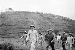 'Muốn hướng dẫn nhân dân, mình phải mực thước cho người ta bắt chước'