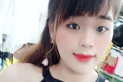 Thánh sún Ngân Thảo gây tranh cãi khi mặc đồ hở hang livestream