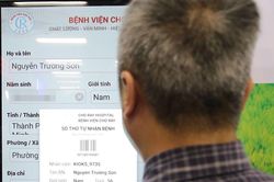 Đi bệnh viện không cần tiền mặt