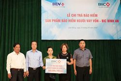 BIC chi trả bảo hiểm cho người vay vốn gặp tai nạn