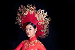 Khoe ảnh quốc phục, Kiều Loan tiếp tục tham dự đấu trường nhan sắc Quốc tế?