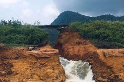 Bí thư Tỉnh ủy Phú Thọ yêu cầu làm rõ nguyên nhân vỡ đập Đầm Thìn
