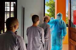 Tăng Ni sinh từ Ấn Độ về đều âm tính với Covid-19