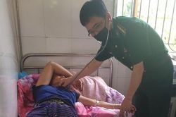 Mâu thuẫn với chồng, mẹ rủ con gái ăn lá ngón tự tử