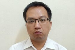 Thêm một cán bộ hải quan bị bắt vì liên quan đường dây buôn lậu