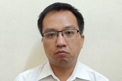 Khởi tố, bắt tạm giam một chuyên viên Tổng cục Hải quan