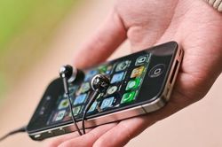 Chiếc iPhone đẹp nhất tròn 10 tuổi