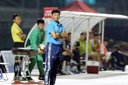 Văn Hậu tập luyện trở lại cùng Heerenveen; Trận quyết định của HLV Lê Huỳnh Đức