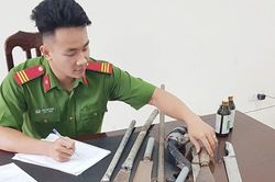 Giữ bình yên địa bàn từ vận động nhân dân giao nộp vũ khí, vật liệu nổ