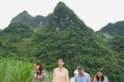 Hoa hậu Lương Thùy Linh trở lại Lũng Lìu, khánh thành con đường thuộc Top 10 dự án xuất sắc nhất Miss World 2019