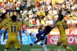 Hà Nội FC - SLNA: Công cường gặp đá tảng