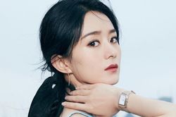 Triệu Lệ Dĩnh vừa xuất hiện đã khiến Weibo dậy sóng với vòng eo con kiến