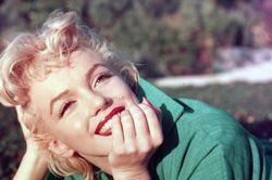 Những hình ảnh hiếm hoi thời mới vào nghề của minh tinh Marilyn Monroe