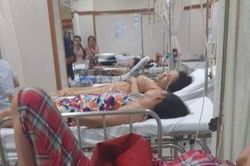 Huế: 22 người nhập viện khẩn cấp nghi do ăn món tiết canh cua