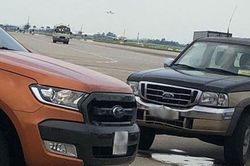 Xe bán tải đâm tử vong nhân viên vệ sinh trong sân bay Nội Bài