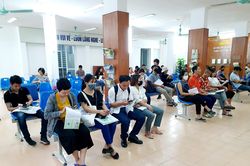 Việt Nam ở vị thế tốt hơn để vượt qua thách thức kinh tế và việc làm
