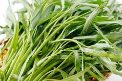 Những người mắc bệnh này tuyệt đối không ăn rau muống