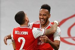 Hạ Man City 2-0, Arsenal giành vé vào chung kết FA Cup