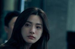 Ngày ra tòa, tôi đeo bộ trang sức hơn 1 tỷ đồng khiến chồng cũ kinh ngạc tột độ