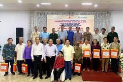 Tri ân liệt sĩ: 'Những người con bất tử'