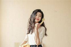 Gợi ý mẫu chân váy giúp các nàng công sở hạ nhiệt trong hè
