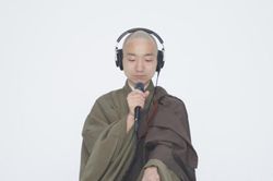 Clip: Độc đáo nhà sư Nhật Bản kết hợp beatbox với kinh phật