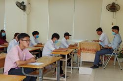 Thí sinh mang dịch COVID-19 vào bài làm thi môn Ngữ văn