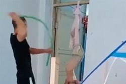 Treo ngược bé trai đánh tới ngất xỉu: Tâm lý bạo hành biến thái
