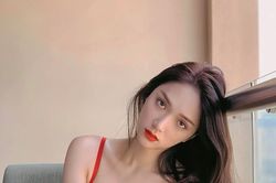Hoa hậu Hương Giang diện bikini đẹp xuất sắc