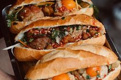 Bánh mì hấp và những phiên bản lạ vị ở TP.HCM