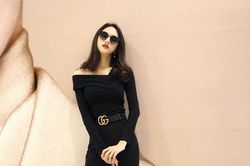 Cách kết hợp quần + giày dép kéo dài chân 'bất bại' của Hương Giang