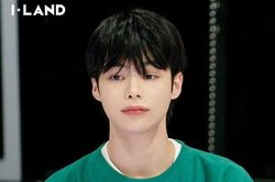 Hanbin thăng hạng tại 'I-LAND' khiến netizen Hàn tức giận và yêu cầu anh về nước debut