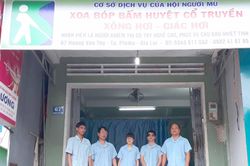 Quan tâm tạo việc làm cho người khiếm thị