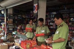 QLTT Quảng Nam: Kiểm tra nguồn gốc các sản phẩm bánh kẹo dịp Trung thu