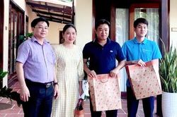 3 y bác sĩ tình nguyện tỉnh Phú Thọ hỗ trợ chống dịch Covid-19 cuối cùng rời Quảng Nam