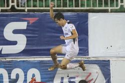 HLV Văn Đàn: 'Dù có Công Phượng, TP.HCM cũng... khó thắng HAGL'