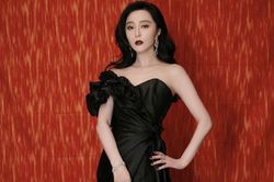 Lên đồ đỉnh cao, Phạm Băng Băng như bông hồng đen huyền bí