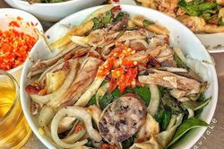3 quán ăn trong hẻm nổi tiếng ở Đà Lạt