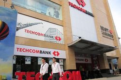 Techcombank lãi hơn 10.700 tỷ, dự phòng tín dụng tăng mạnh