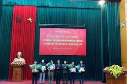 Bộ Quốc phòng trao Kỷ niệm chương 'Vì sự nghiệp xây dựng Quân đội nhân dân Việt Nam'
