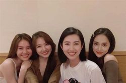 Thúy Ngân đưa bằng chứng bác bỏ nghi vấn 'làm ngơ' Hương Giang