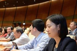 Quốc hội thông qua Luật Cư trú: Số hóa sổ hộ khẩu, sổ tạm trú từ 2023